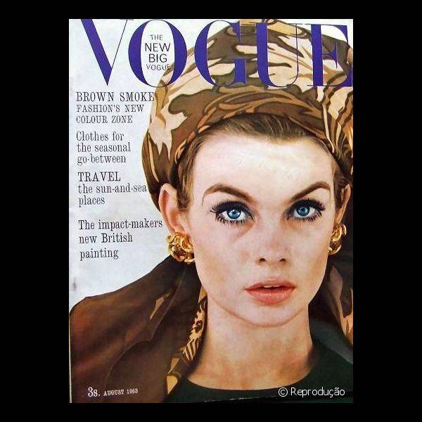 Para a capa da Vogue, a top Jean Shrimpton investiu nos olhos bem marcados, com o delineado que ganhava um puxadinho tamb?m no canto interno